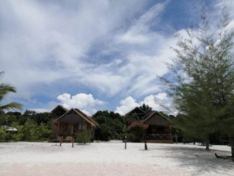 Green Blue Beach Hostel Koh Rong Sanloem Εξωτερικό φωτογραφία