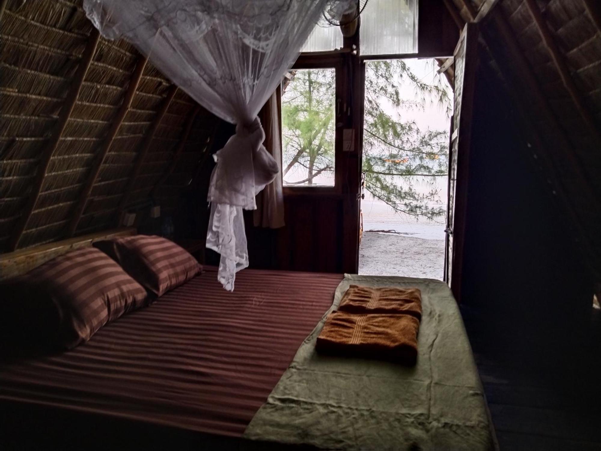 Green Blue Beach Hostel Koh Rong Sanloem Εξωτερικό φωτογραφία