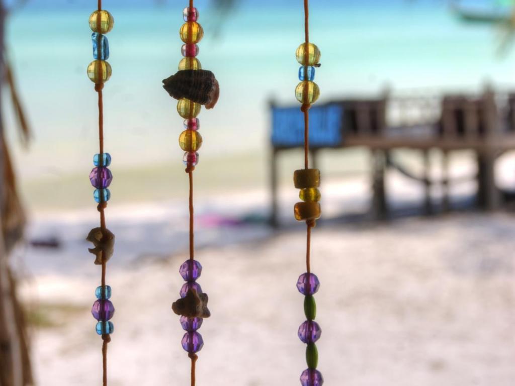Green Blue Beach Hostel Koh Rong Sanloem Εξωτερικό φωτογραφία