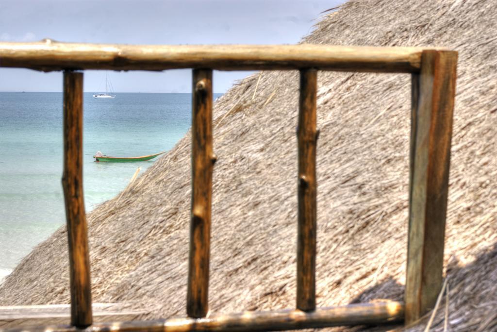 Green Blue Beach Hostel Koh Rong Sanloem Εξωτερικό φωτογραφία