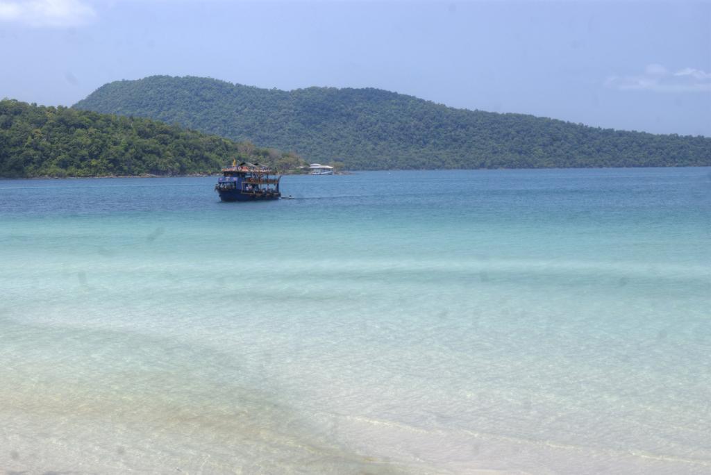 Green Blue Beach Hostel Koh Rong Sanloem Εξωτερικό φωτογραφία